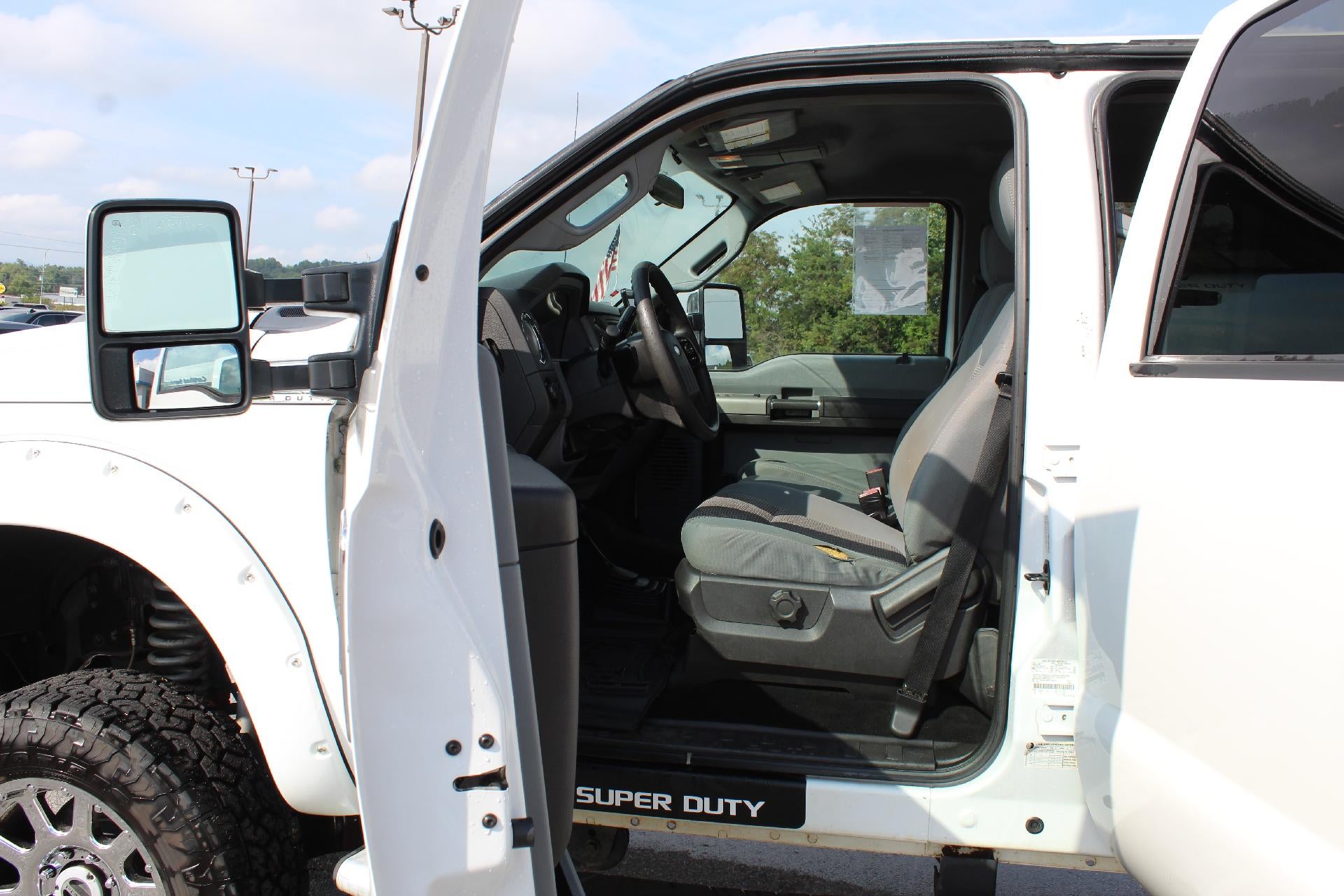 2015 Ford Super Duty F-250 SRW Lariat