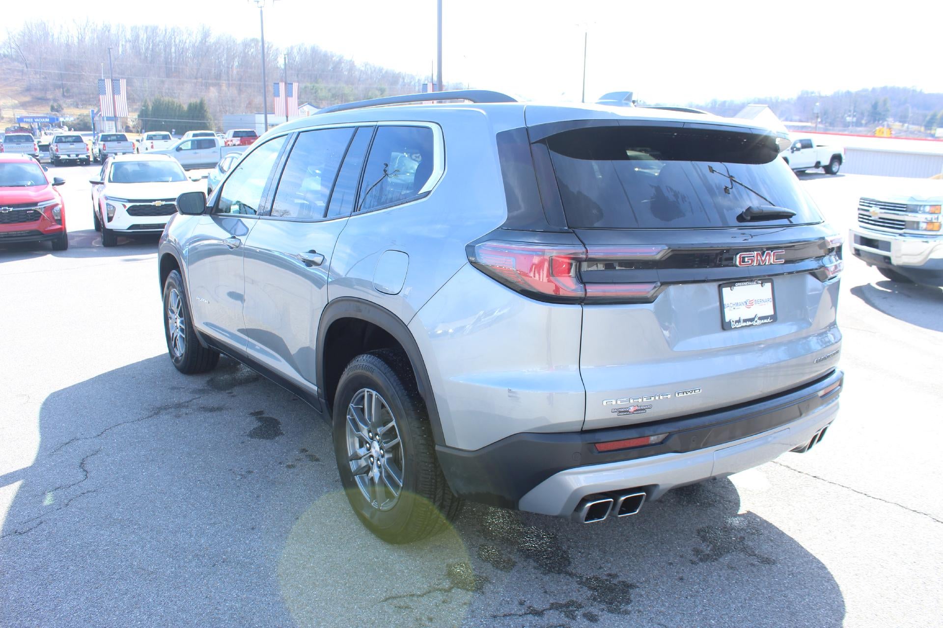 2025 GMC Acadia Elevation