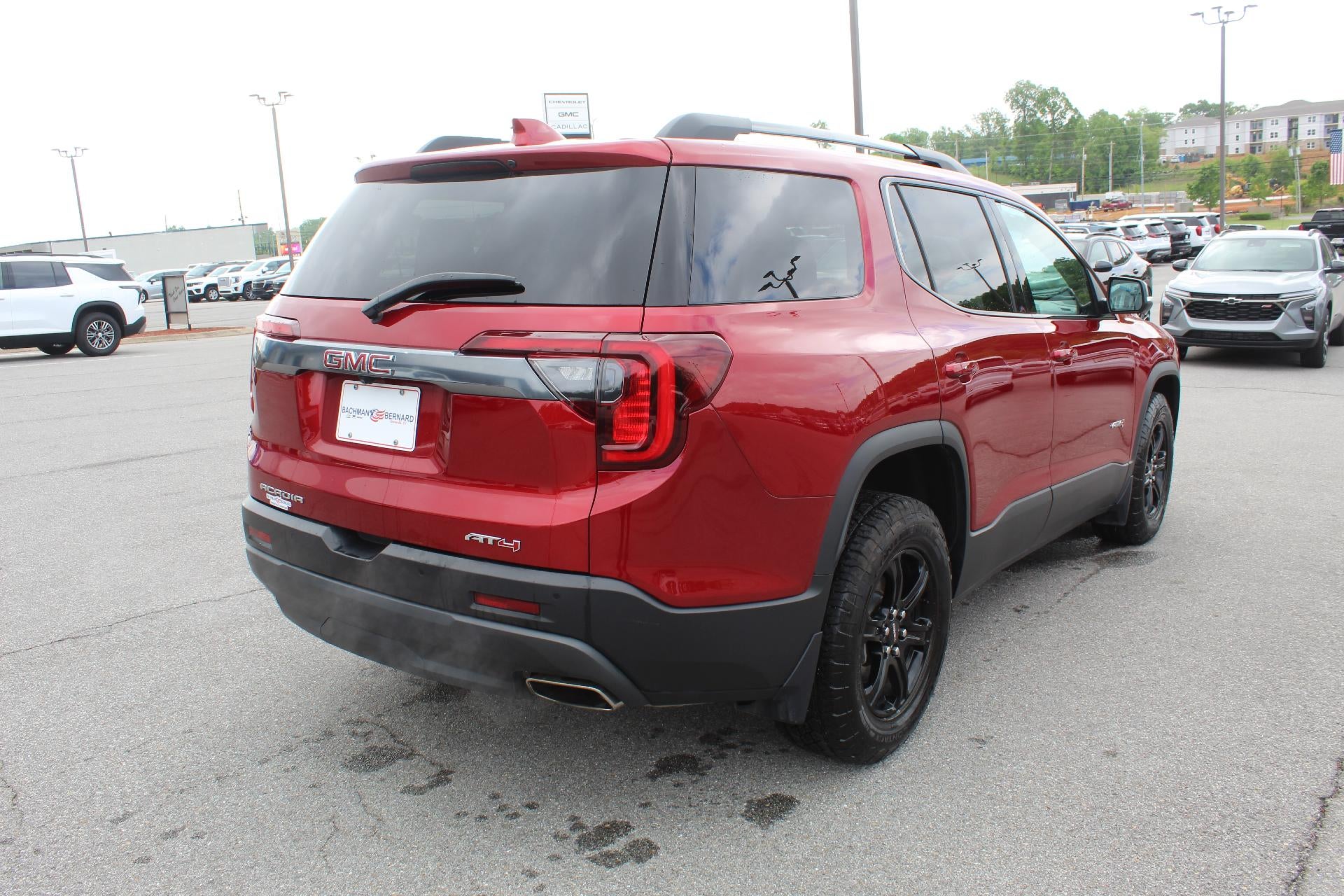2023 GMC Acadia AT4