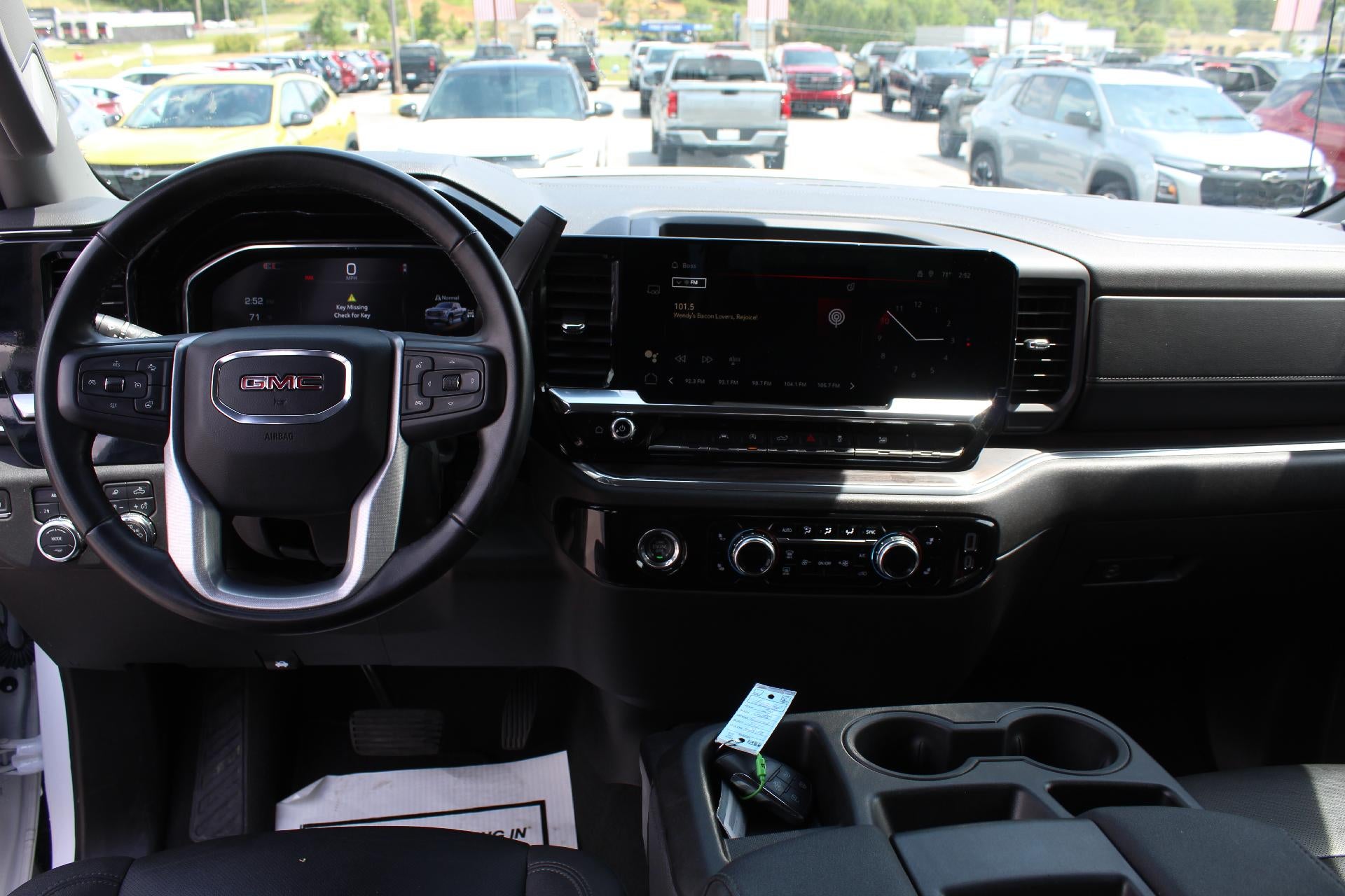 2024 GMC Sierra 1500 SLT