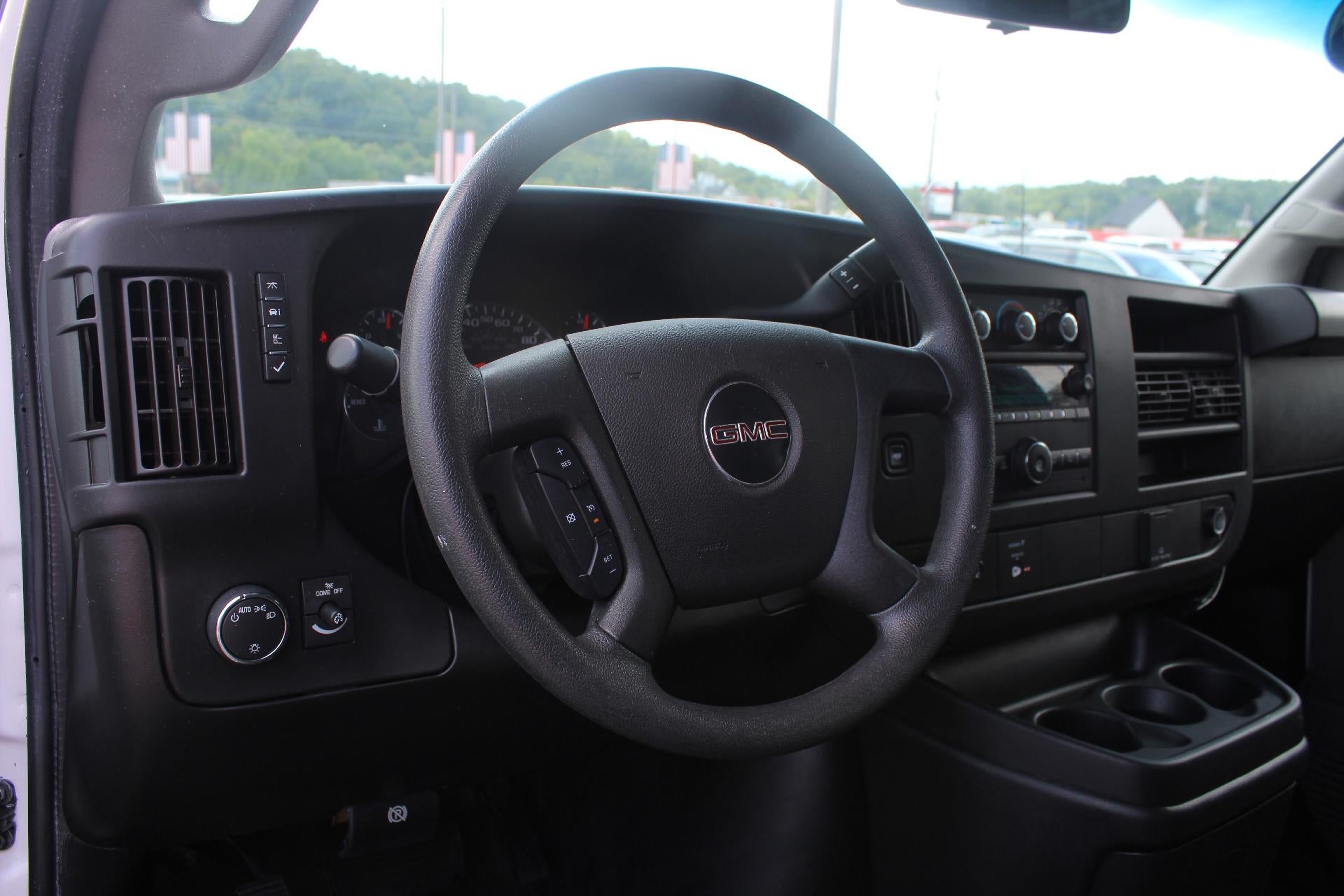 2022 GMC Savana Cargo 2500 Base