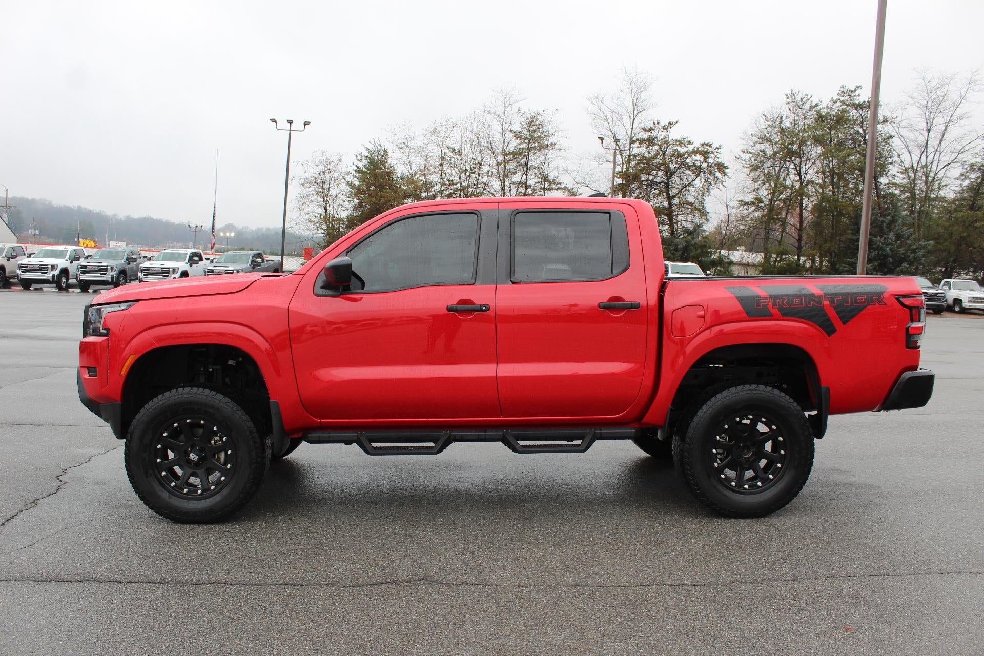 2022 Nissan Frontier S