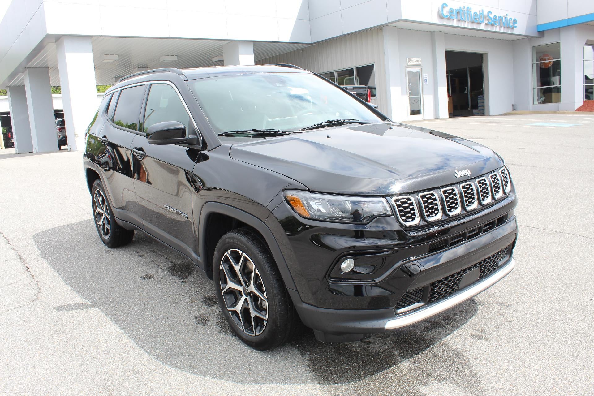 2025 Jeep Compass Limited 4X4's photo