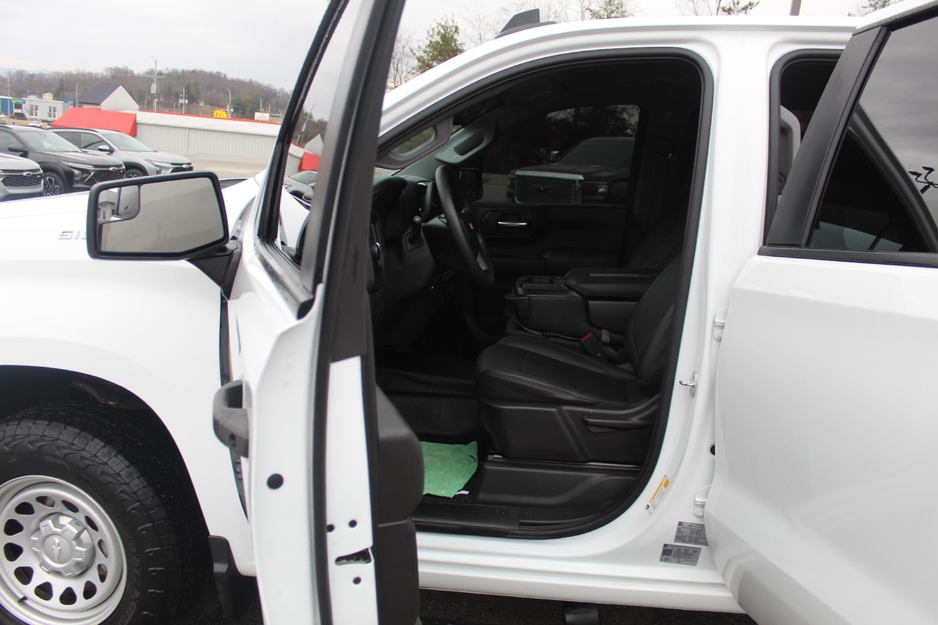 2023 Chevrolet Silverado 1500 WT