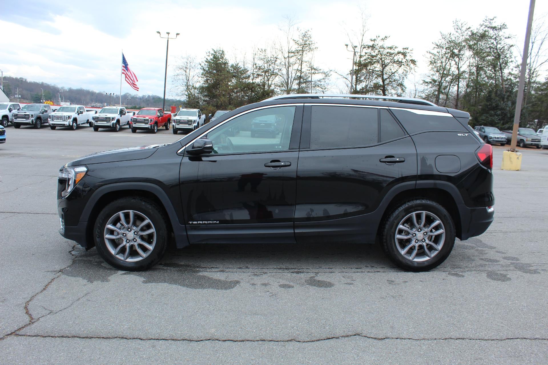 2024 GMC Terrain SLT
