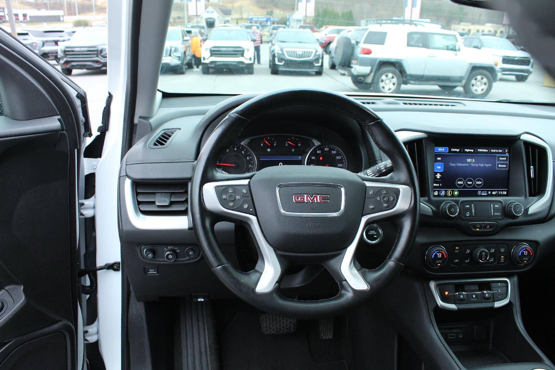 2024 GMC Terrain SLT