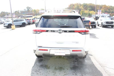 2025 Nissan Pathfinder Platinum