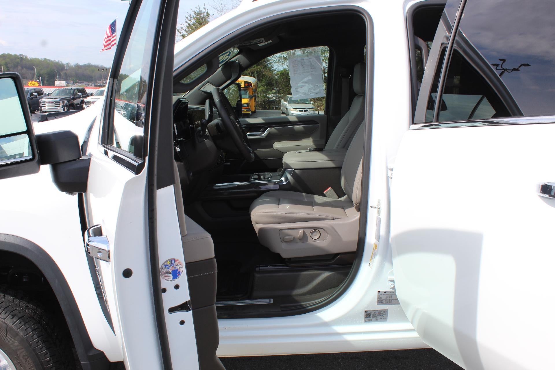 2024 Chevrolet Silverado 3500 HD LTZ DRW