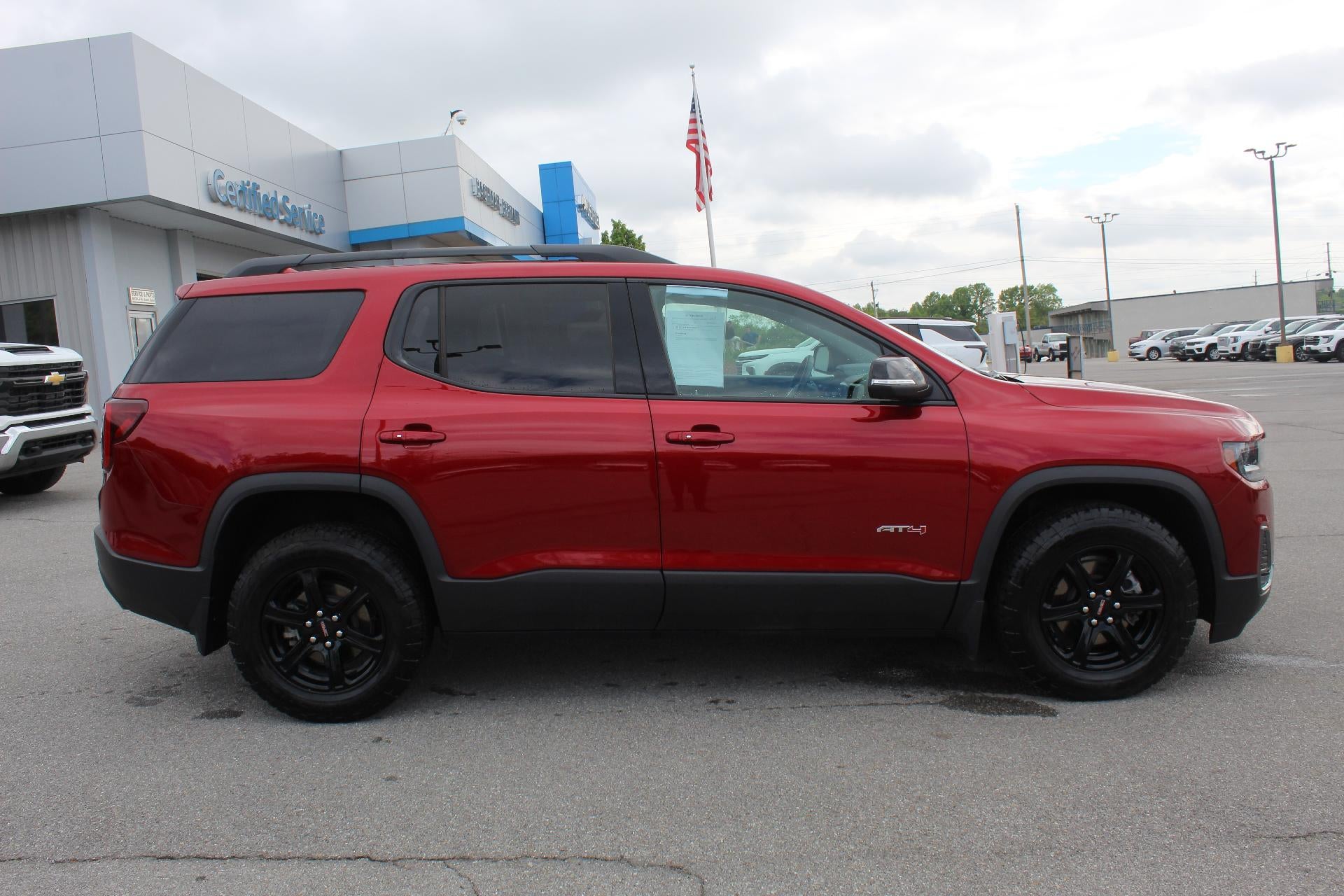 2023 GMC Acadia AT4