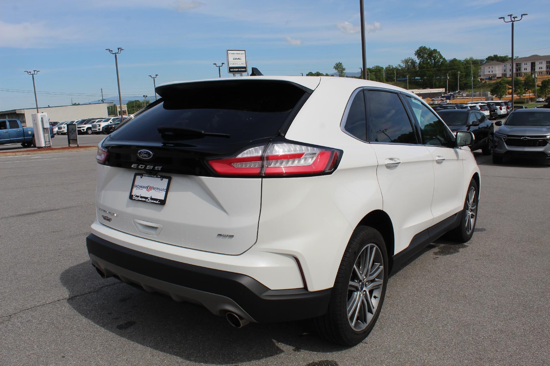 2022 Ford Edge Titanium