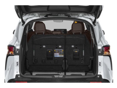 2025 Toyota Sienna Platinum